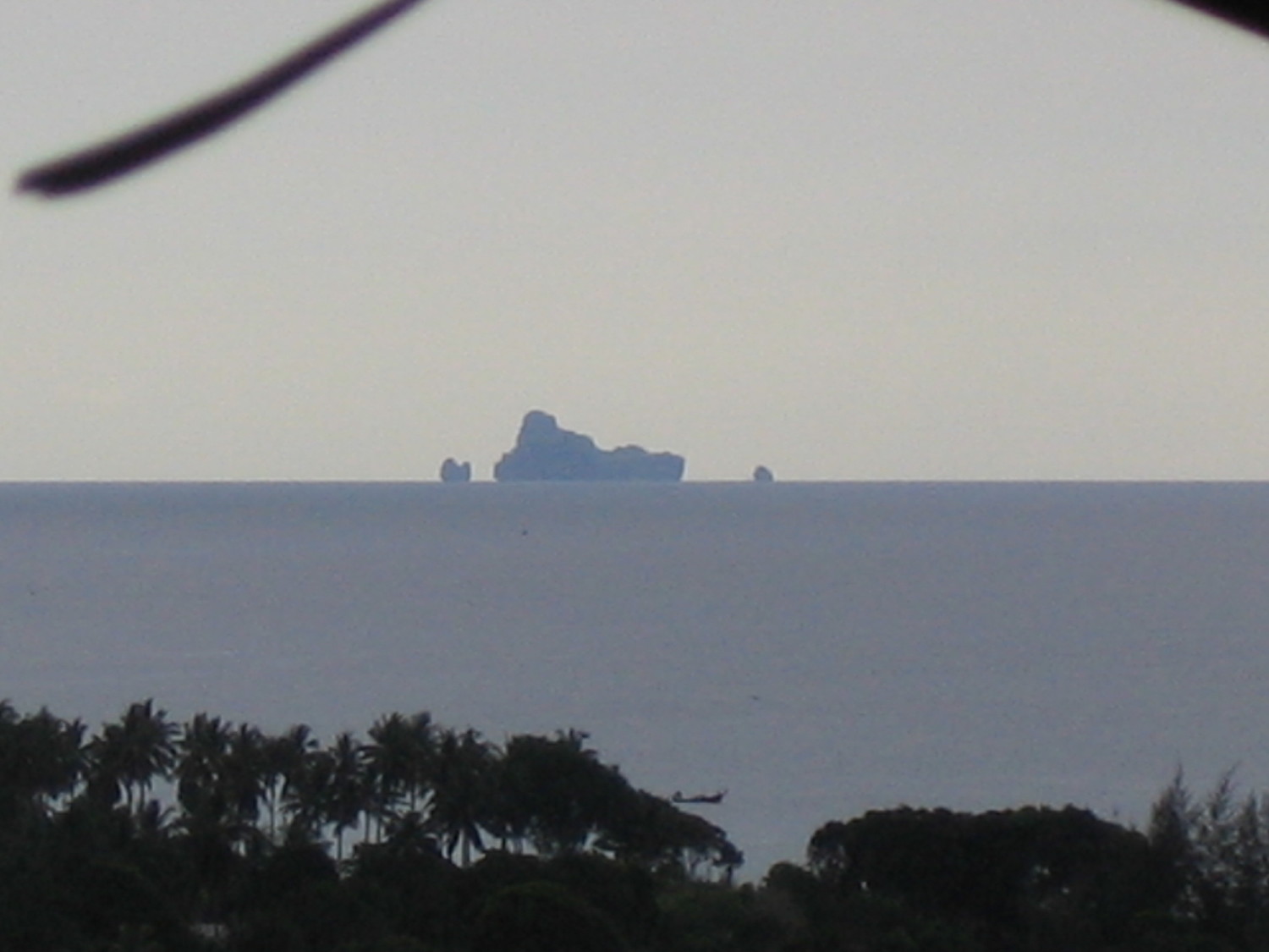 Lanta Hill_20041111_002.JPG