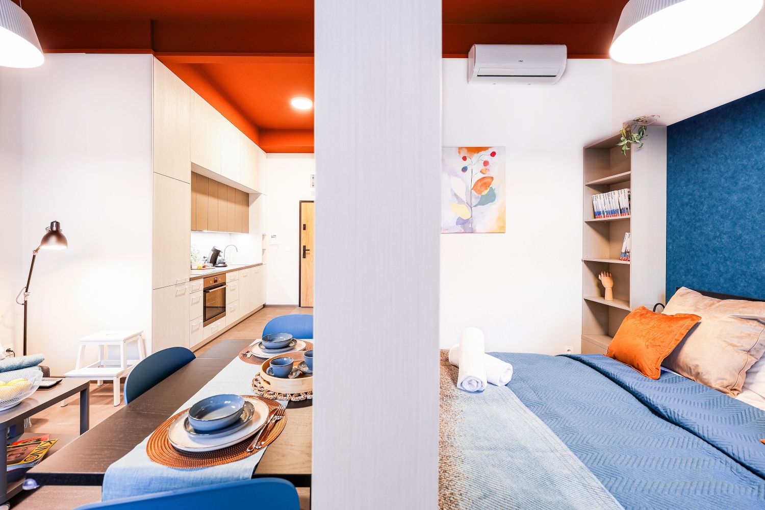 przestronne mieszkanie z osobną sypialnią w centrum Łodzi.jpg