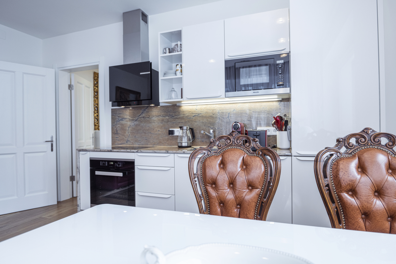 _MAX8725Marmor u Mikrovele verschwomen weiss.jpg