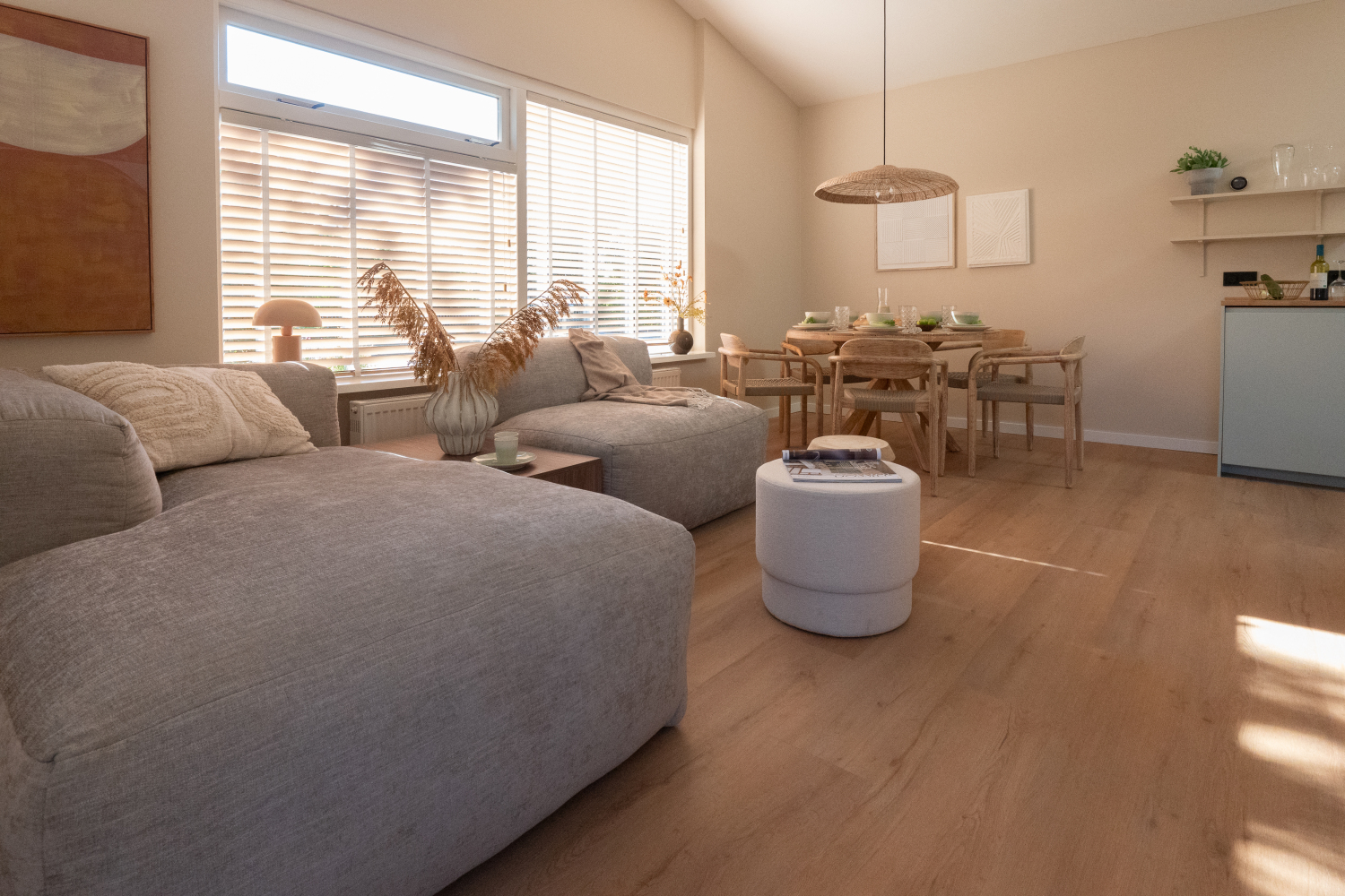 Mamooi - Gemütlicher Wohn- Essbereich.jpg