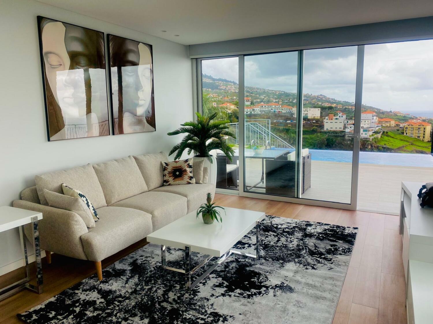 WhatsApp Image 2024-11-22 at 16.25.47 (3).jpeg