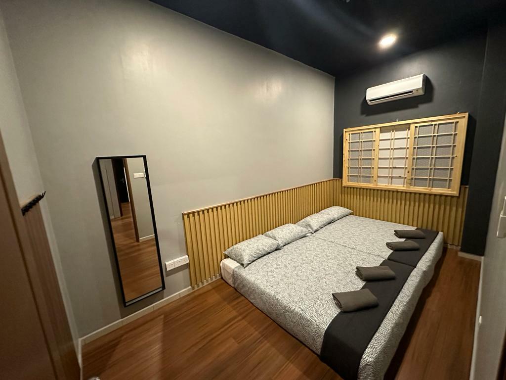 Bedroom1 Executive Garden Suite.jpeg