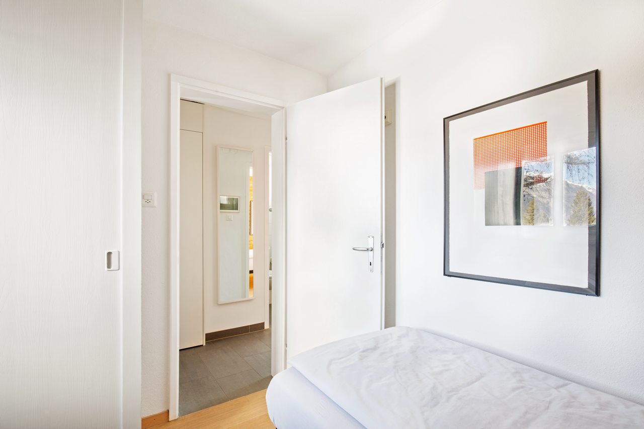 7O3B3081 copy Large.png