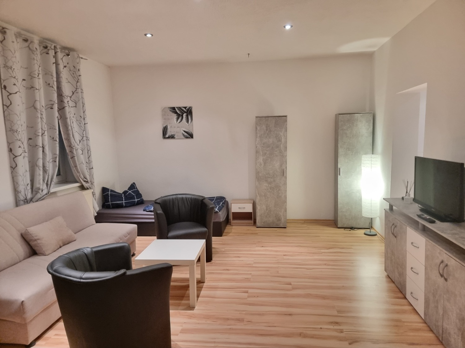 WhatsApp Image 2025-03-22 at 13.07.18 (1).jpeg