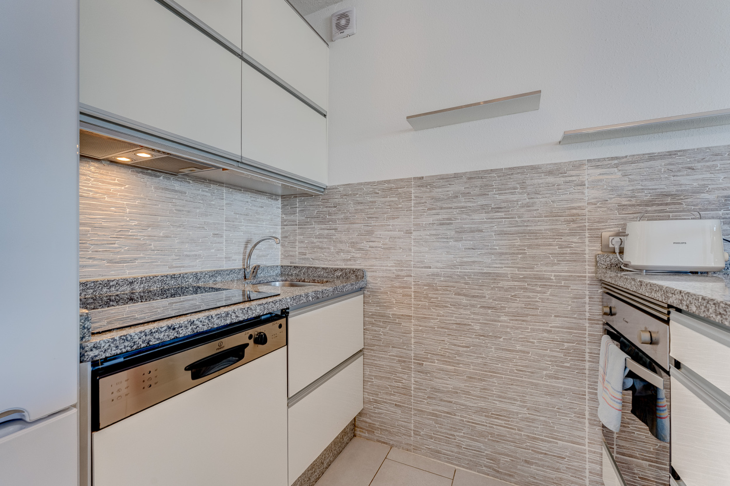 20230425 - 25 - Claudia - Club Paraiso - FV-11.jpg