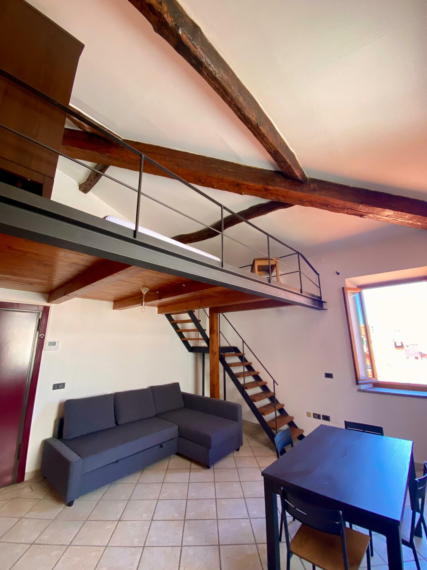 PHOTO-2025-04-04-19-25-25 8.jpg