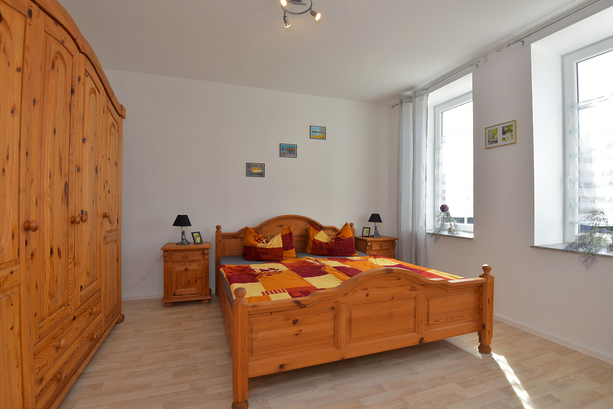 Jasmin Schlafzimmer.png