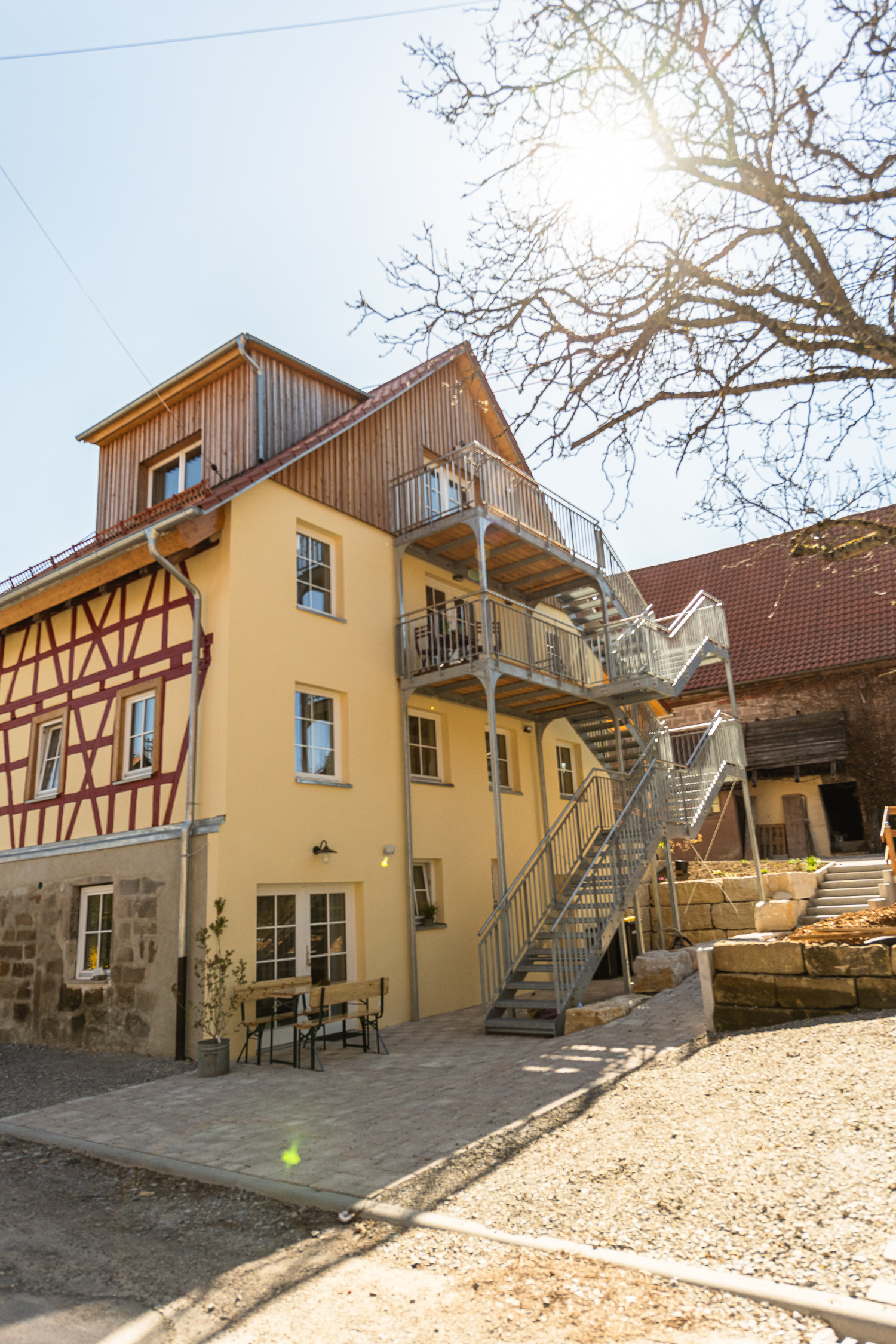 Gästehaus Großhöchberg_Außenansicht.jpg