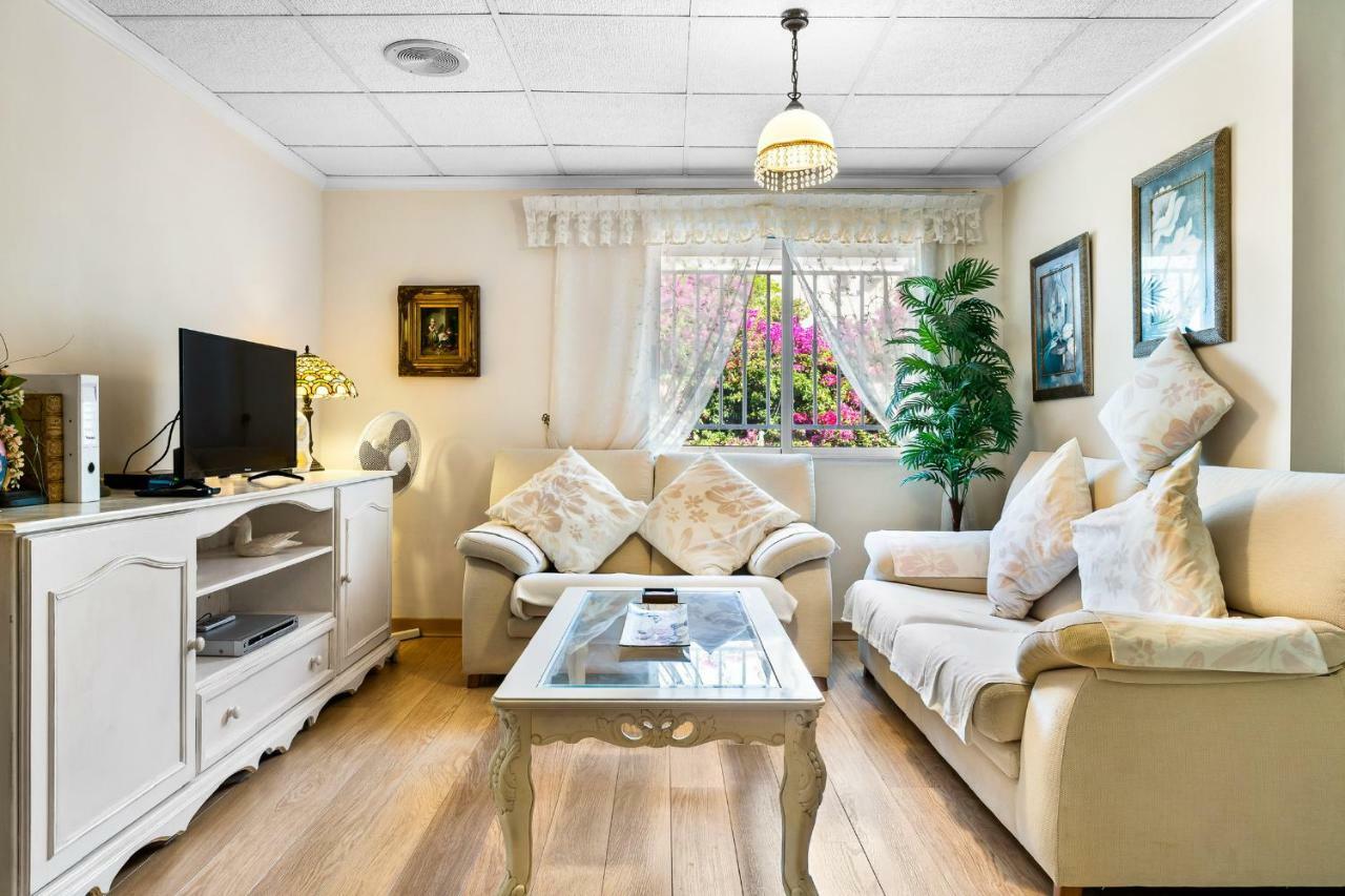 6 STARLITE LIVING ZONA TV 1.jpg