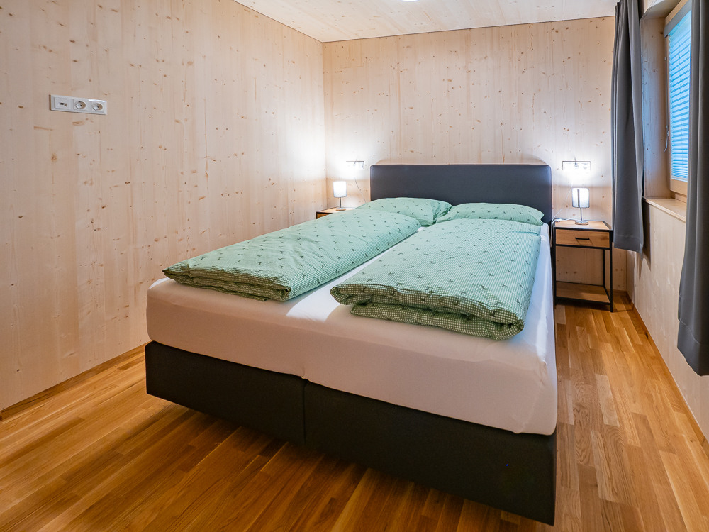 Schlafzimmer_groß II.jpg