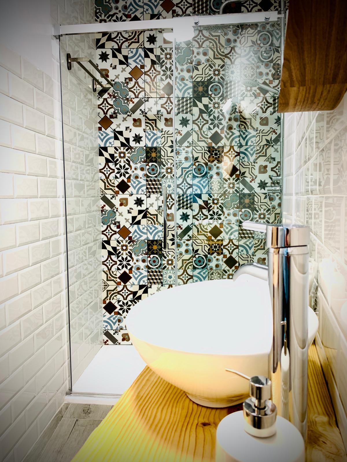 BAÑO APTBAJO....jpg