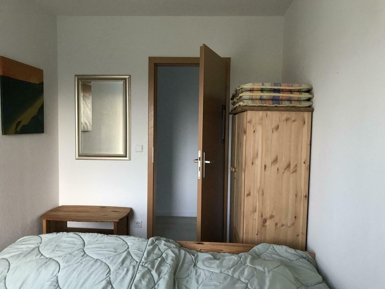 Kleines Schlafzimmer 1.jpg