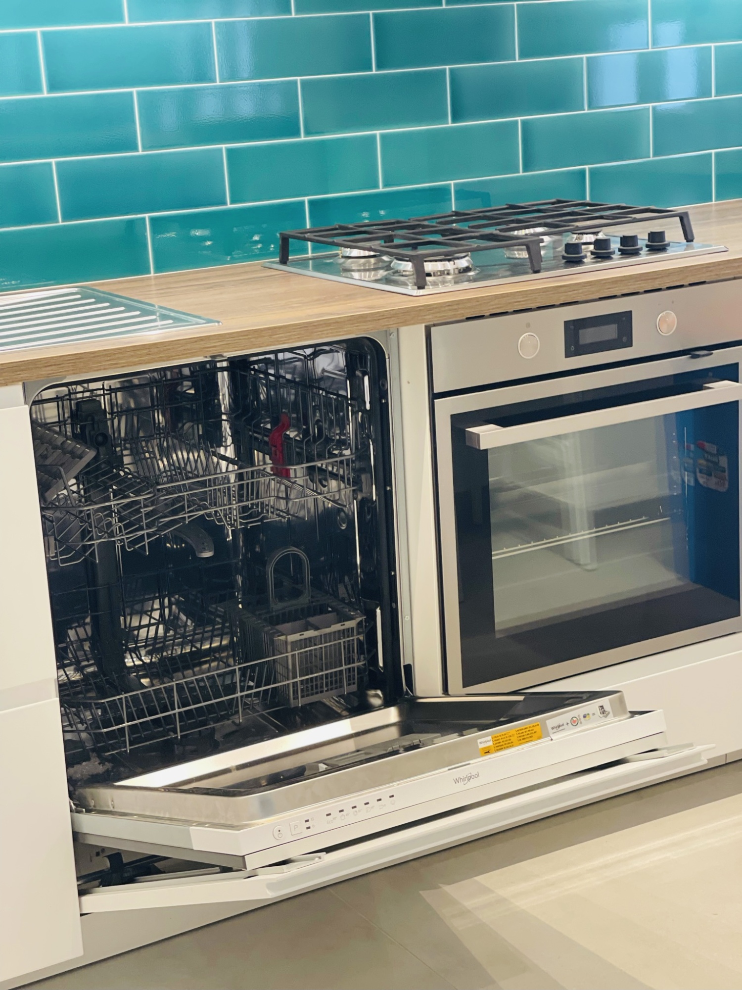 cucina lavastoviglie e forno.JPEG