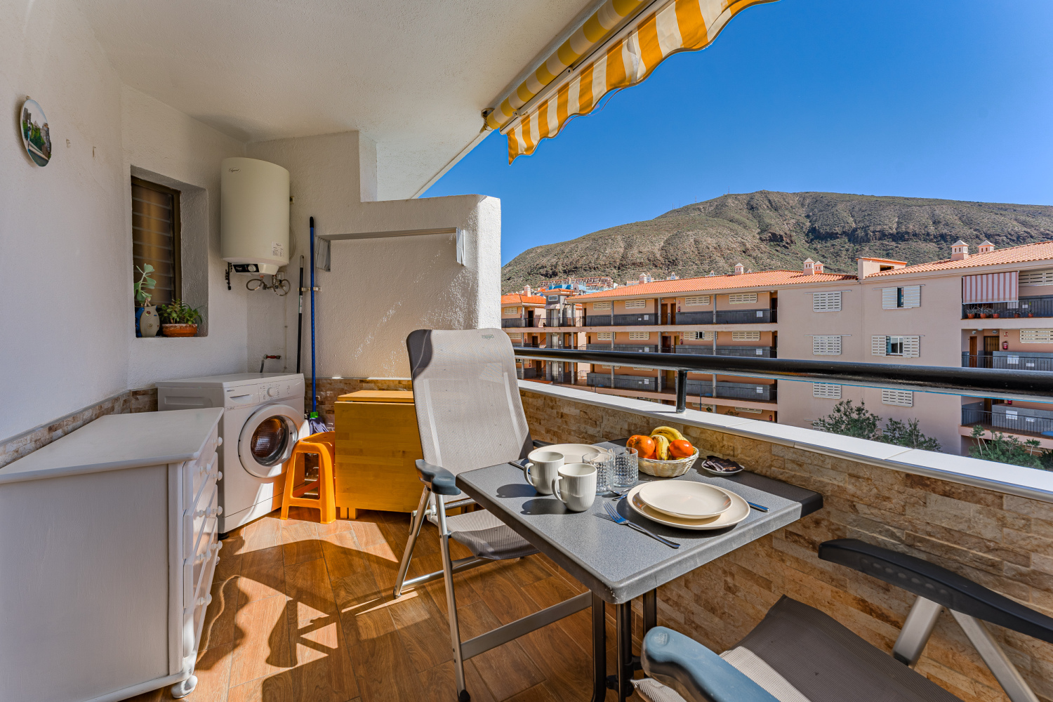 20240206 - 25 - Ermantovich - Los Cristianos - F+detalles-3.jpg