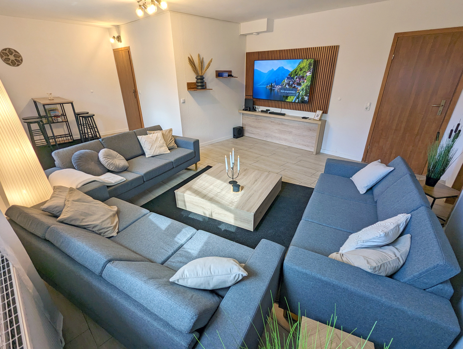 Wohnzimmer (1)bFHD.jpg