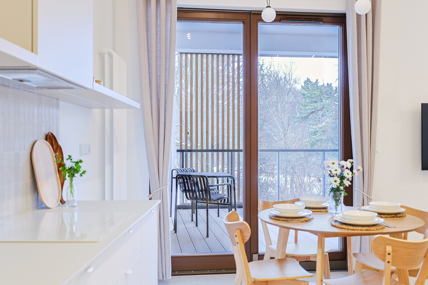 śniadanie w centrum Łodzi z widokiem na Part TwójGospodarz Wynajem.jpg