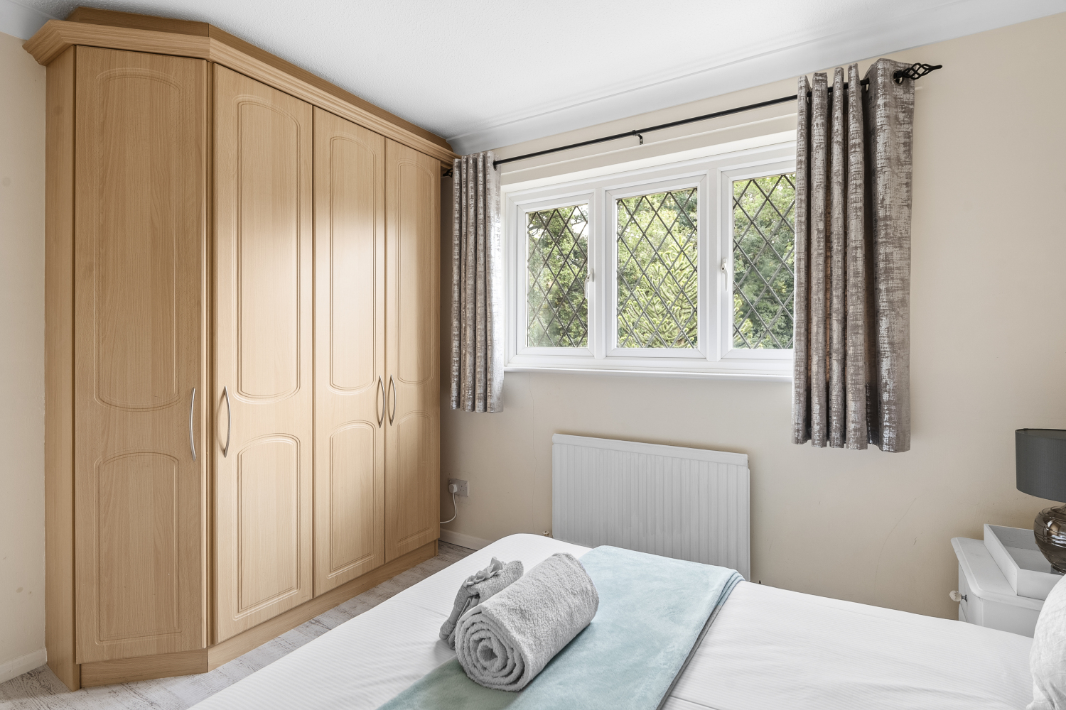 Catkins - Cross Bed Shot Showing Wardrobe and Window - 01-09-23.JPG