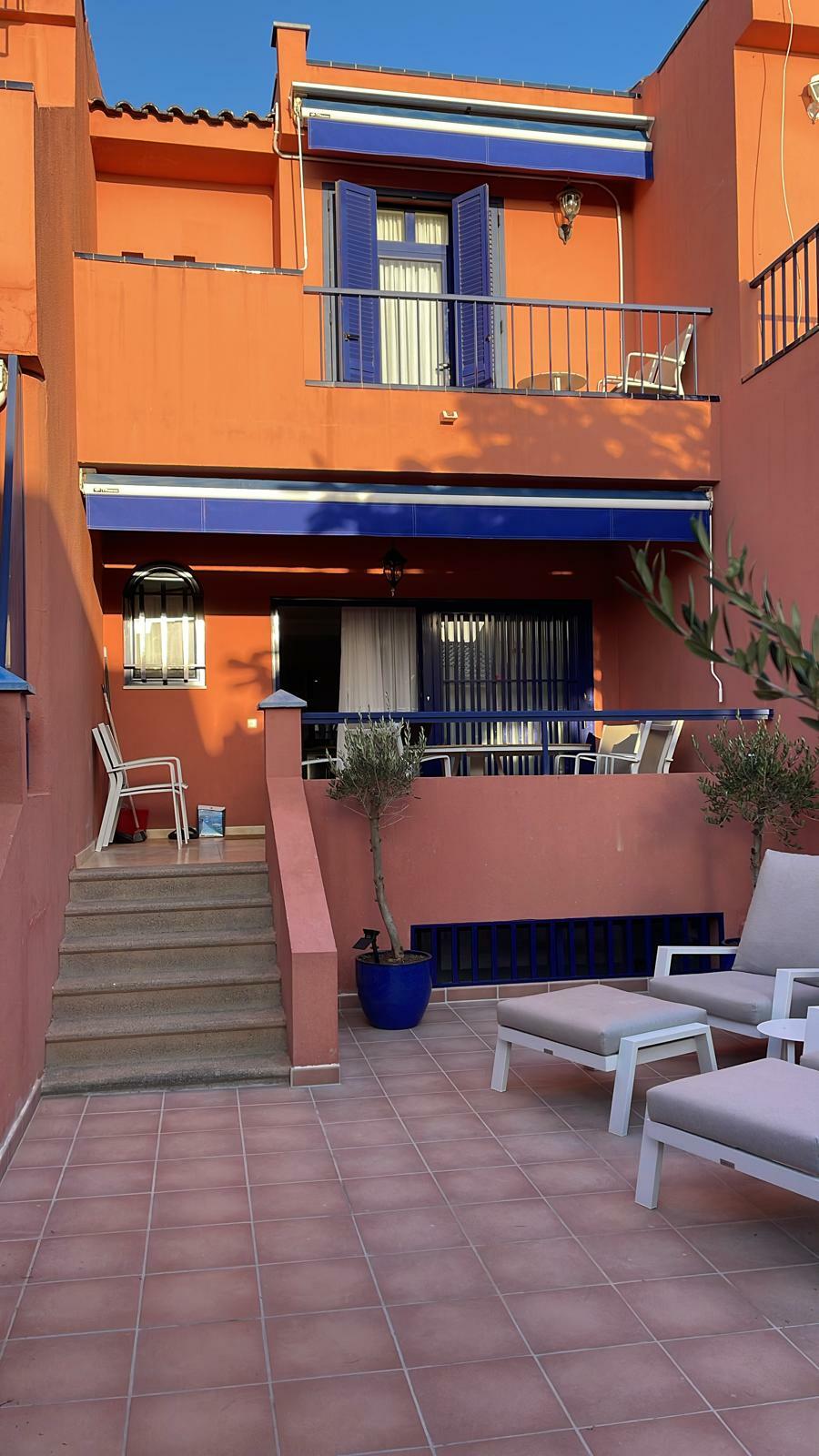 164 Front mit Bäumen  Bild 2023-12-26 um 18.30.54_278a93c5.jpg