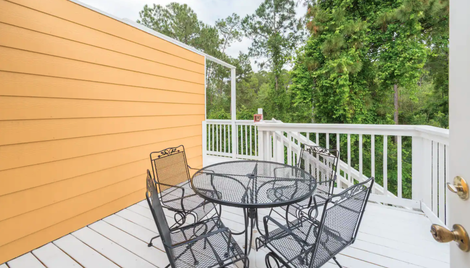 Screen Shot 2021-08-19 at 1.39.08 AM.png