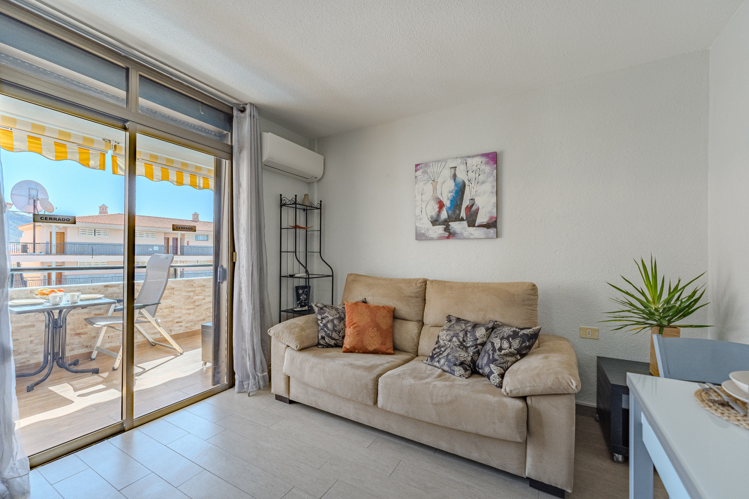 20240206 - 25 - Ermantovich - Los Cristianos - F+detalles-6.jpg