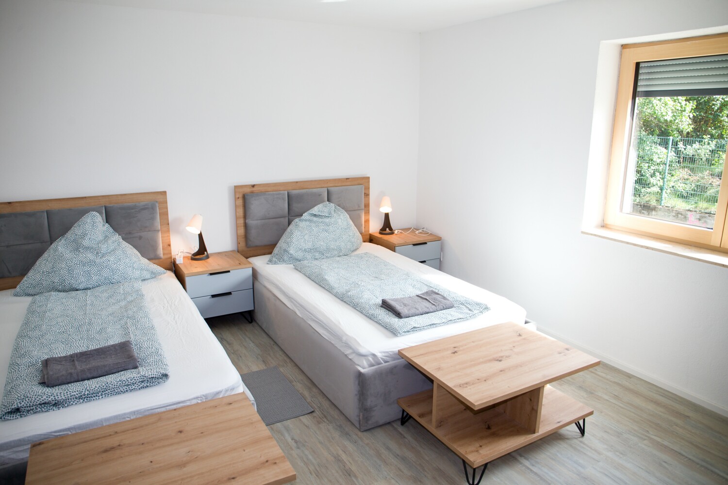 Zimmer 1 Ansicht Rtg Garten.jpg