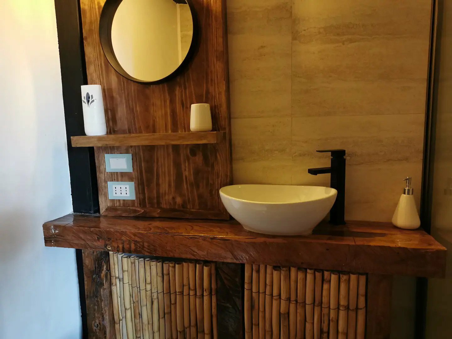 ezgif.com-webp-to-jpg (1).jpg