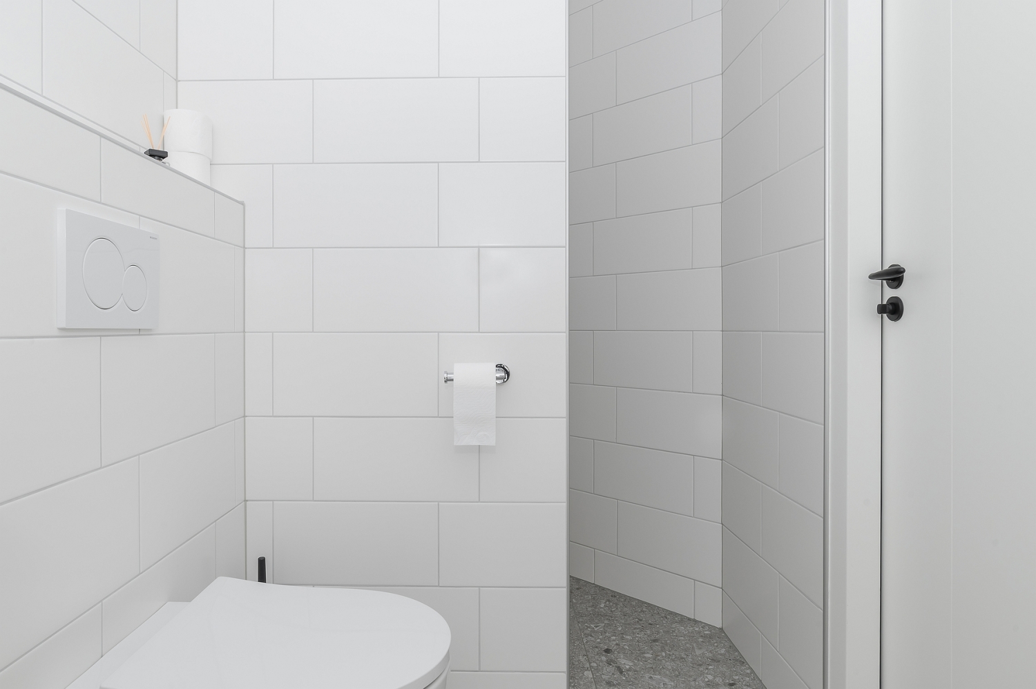 Entree inloopdouche Vakantiehuis 2bijZee.JPG