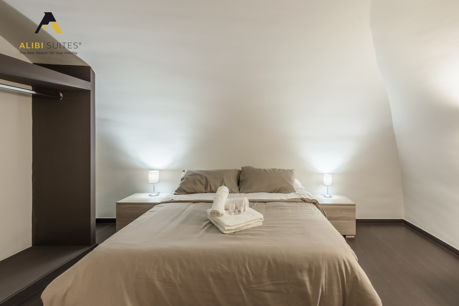 alibi suites-110-HDR.jpg