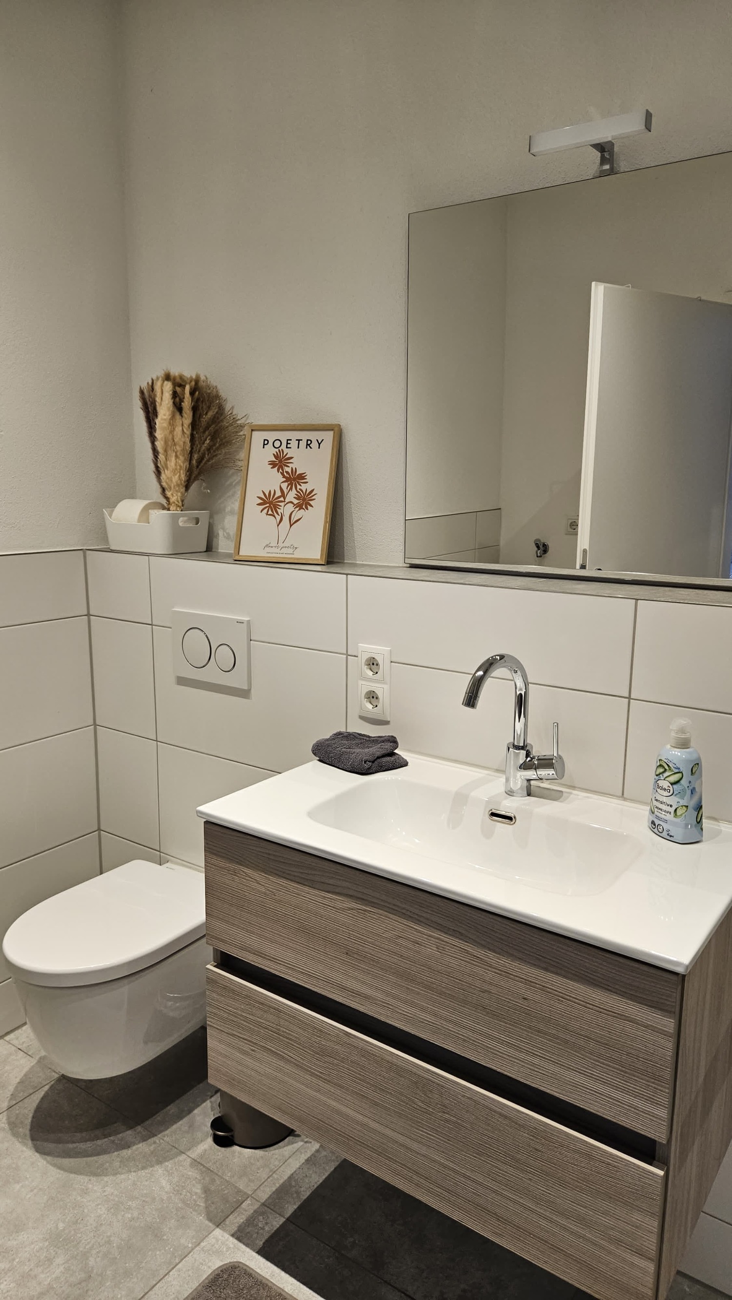 WhatsApp Image 2025-02-16 at 22.38.13.jpeg