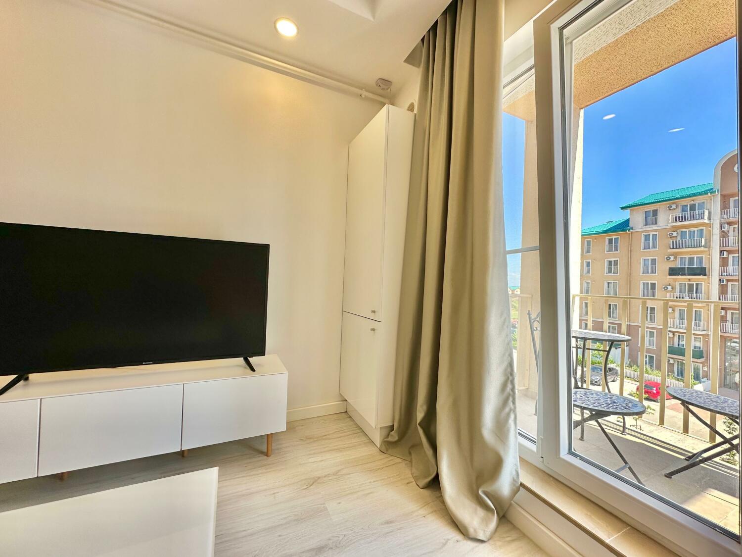 WhatsApp Image 2025-10-15 at 11.49.41-4.jpeg