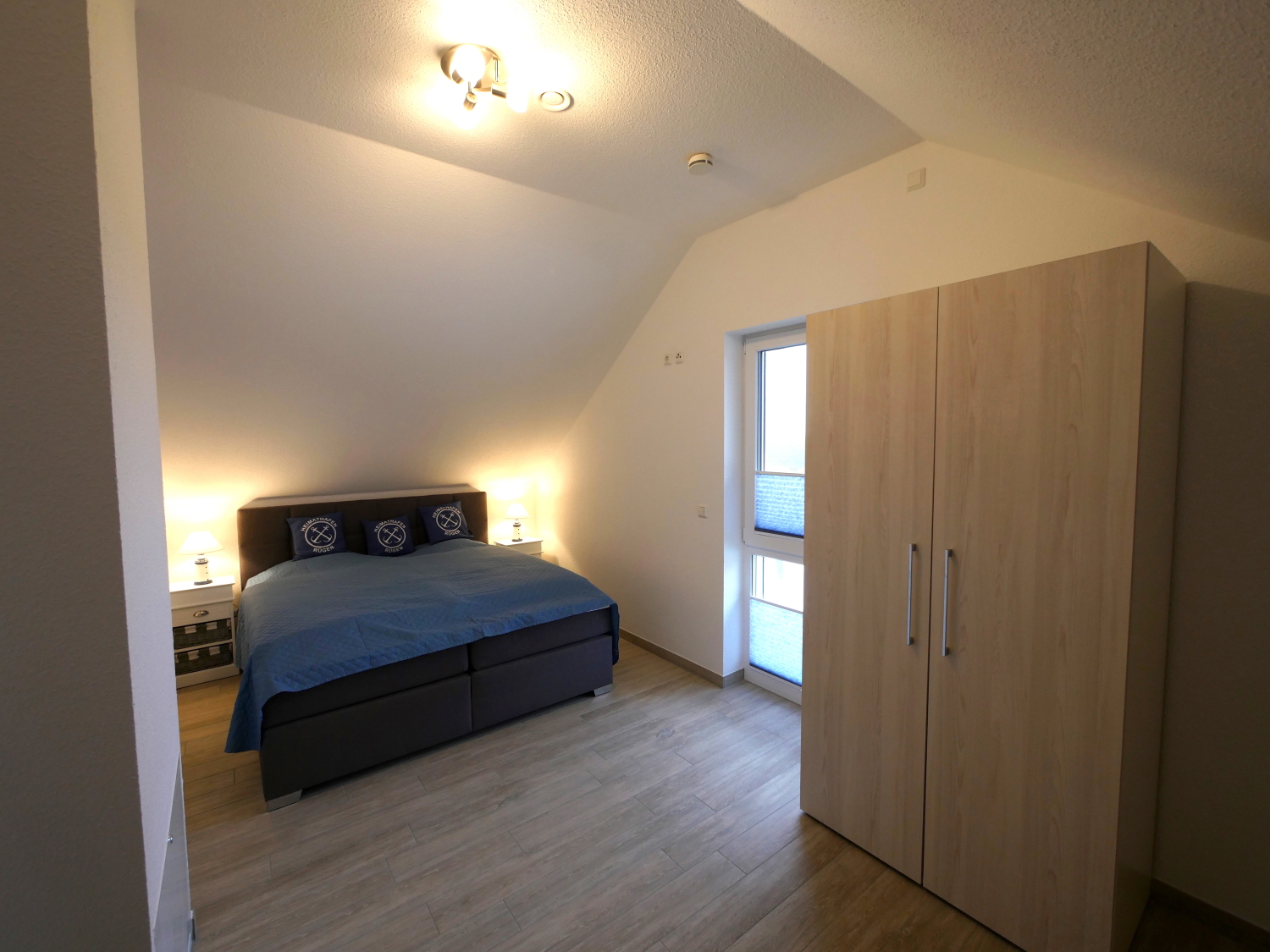 Schlafzimmer 3 OG.JPG