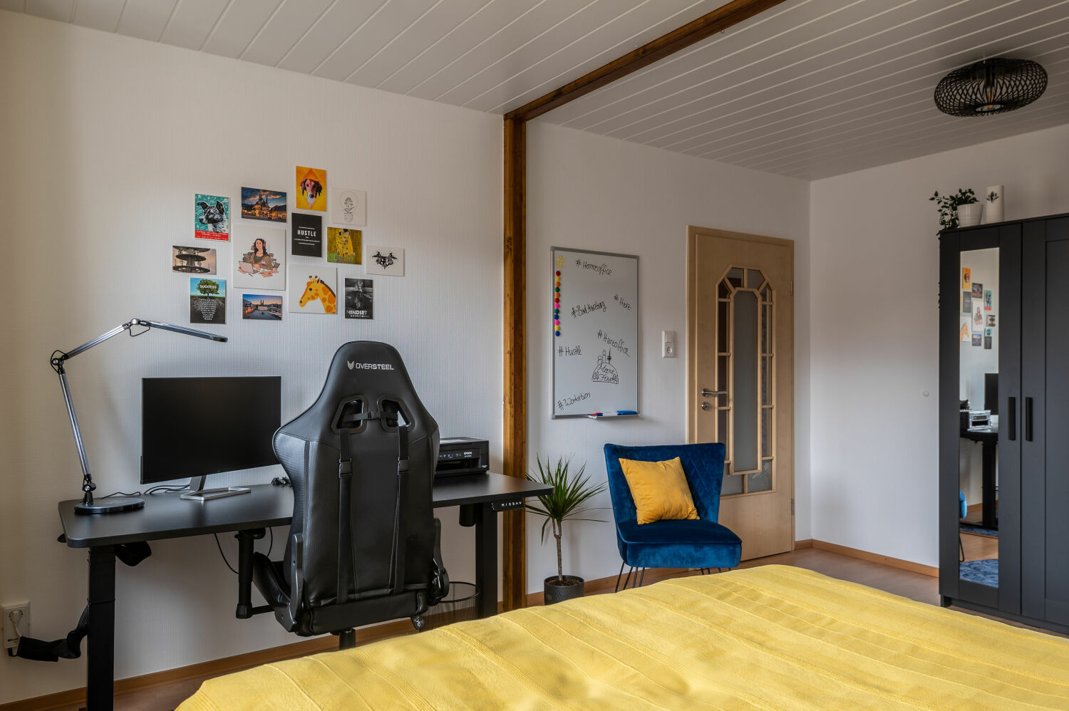 Schlafzimmer2 Arbeitsplatz.jpg