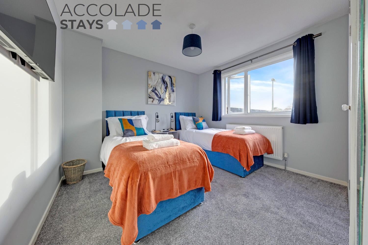 62 Rossini - Bed 1 (twin).jpg