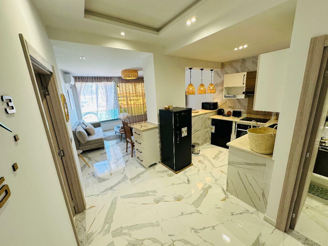 Entree + Cuisine + Salle.jpg