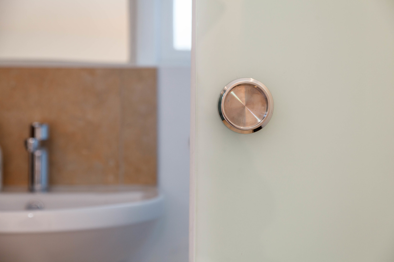 Ap1C sliding door.jpg