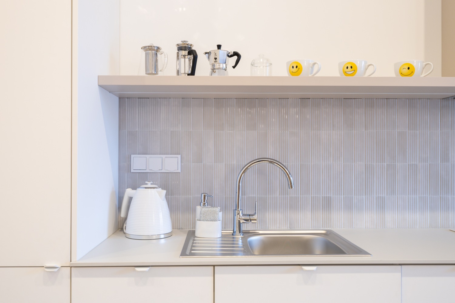 nowoczesne mieszkanie w centrum Łodzi airbnb booking-1.jpg