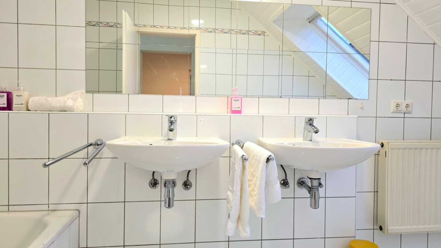 WhatsApp Image 2025-02-16 at 11.40.18 (8).jpeg