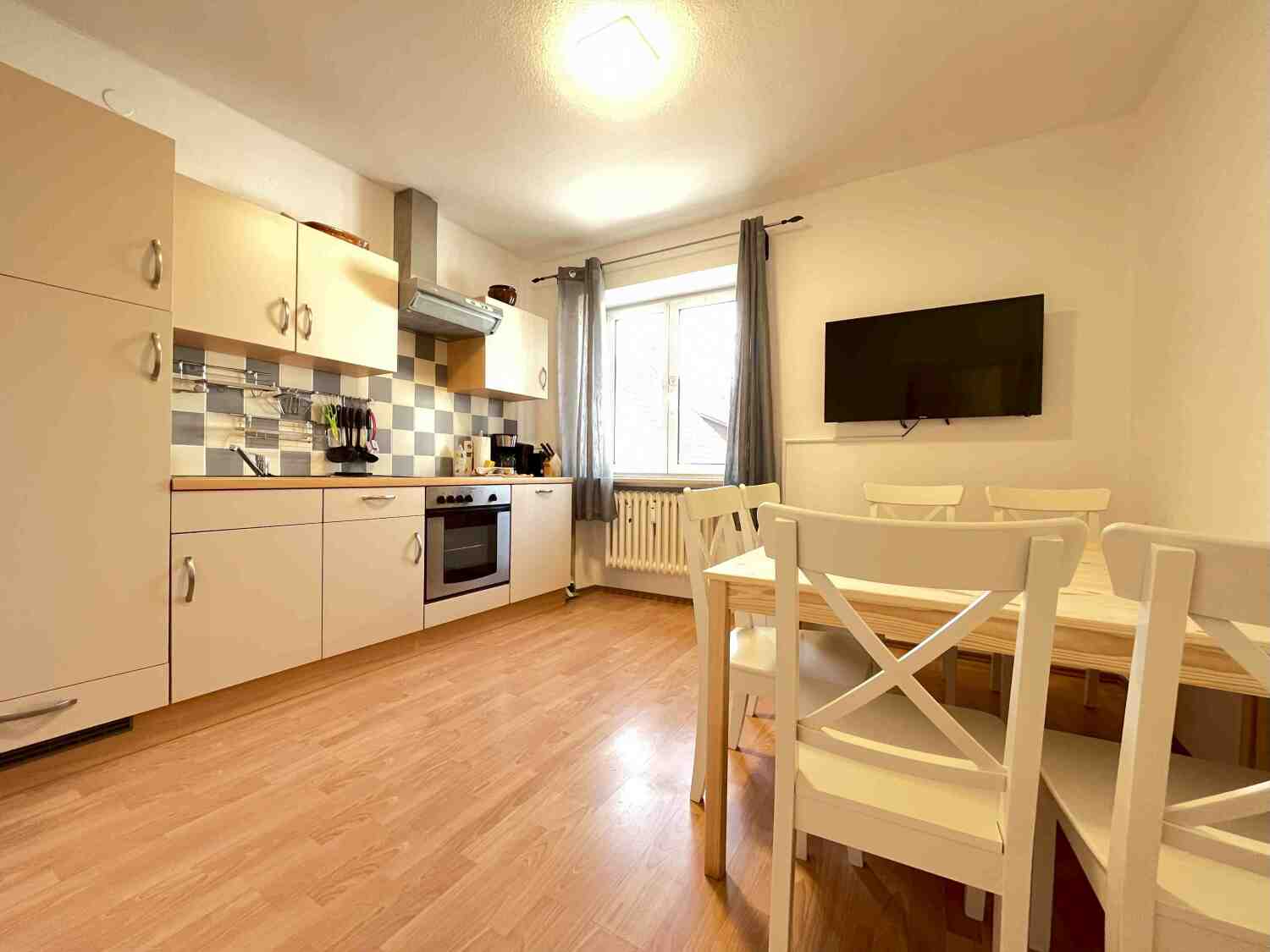 SWF122_ Amberger Straße 5, 92521 Schwarzenfeld (1).jpg