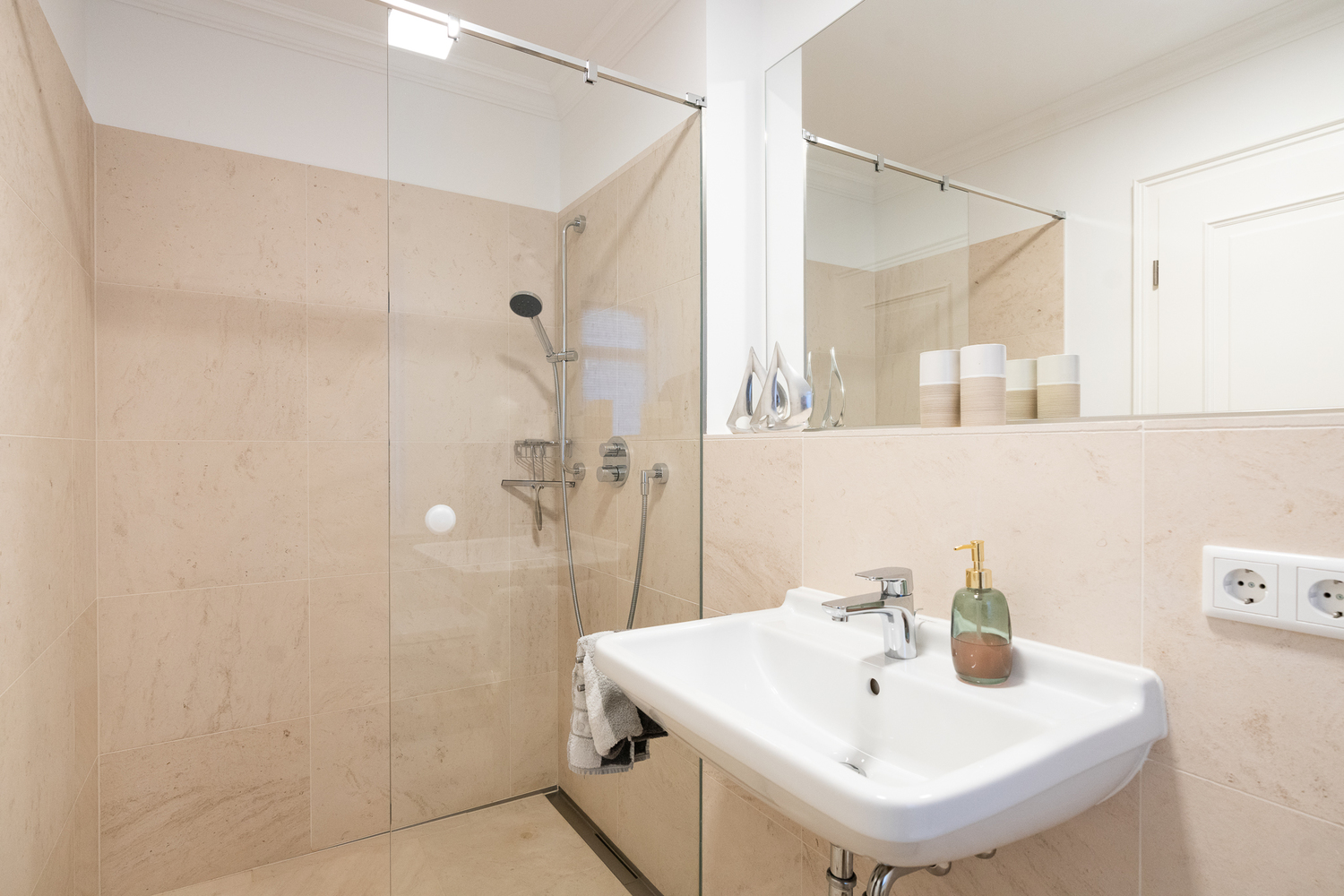 Immo V.P. 04-20 ©Magulski-8333.jpg