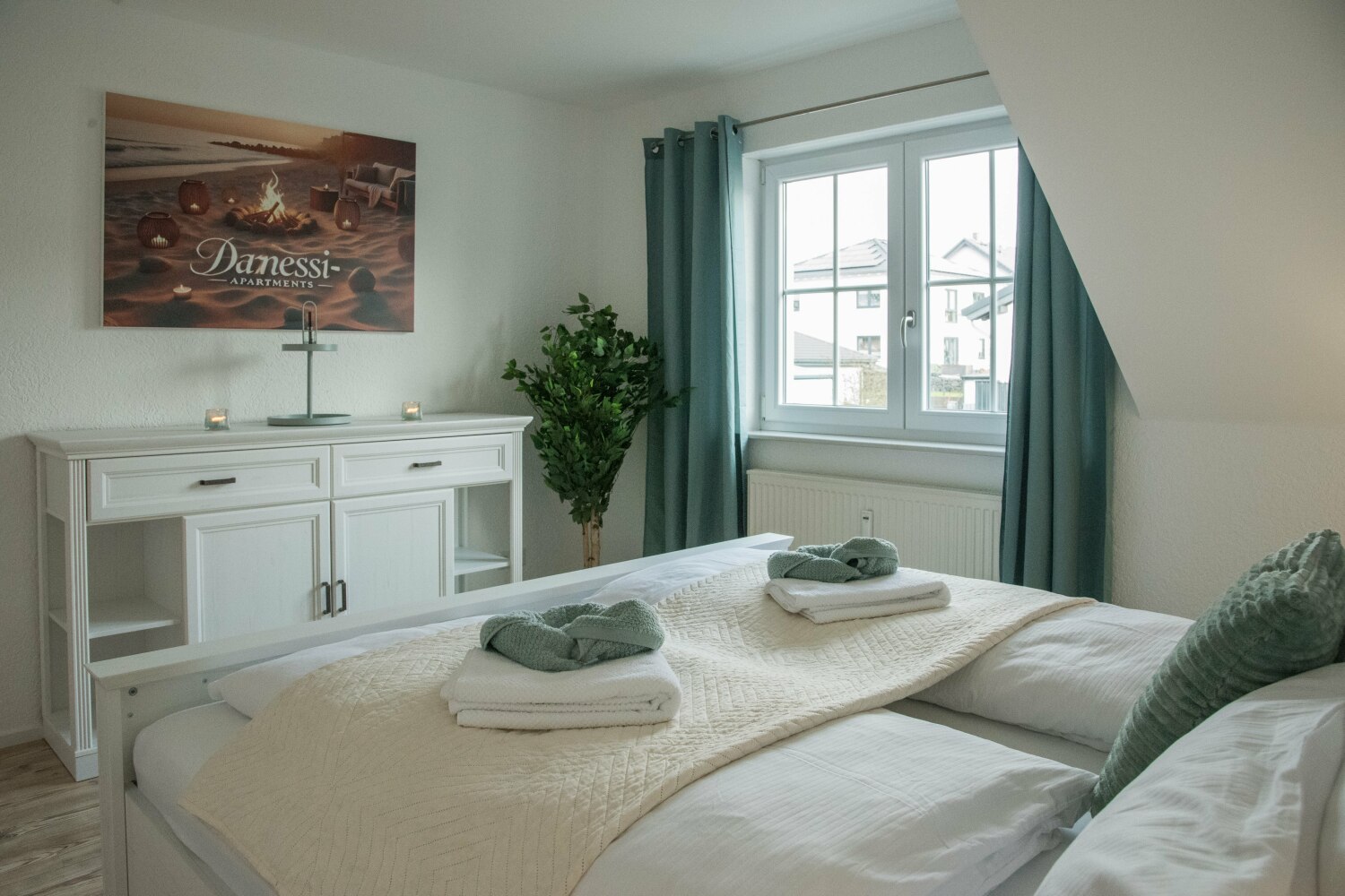 Danessi Apartments0055.jpg