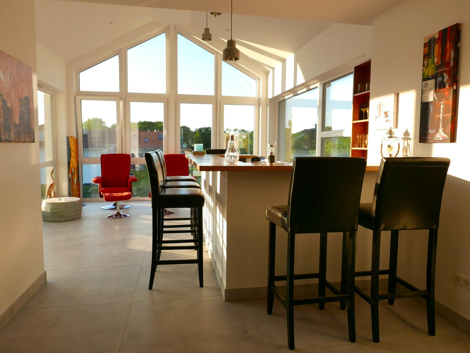 Wintergarten mit Bar und Küchenzeile.jpg