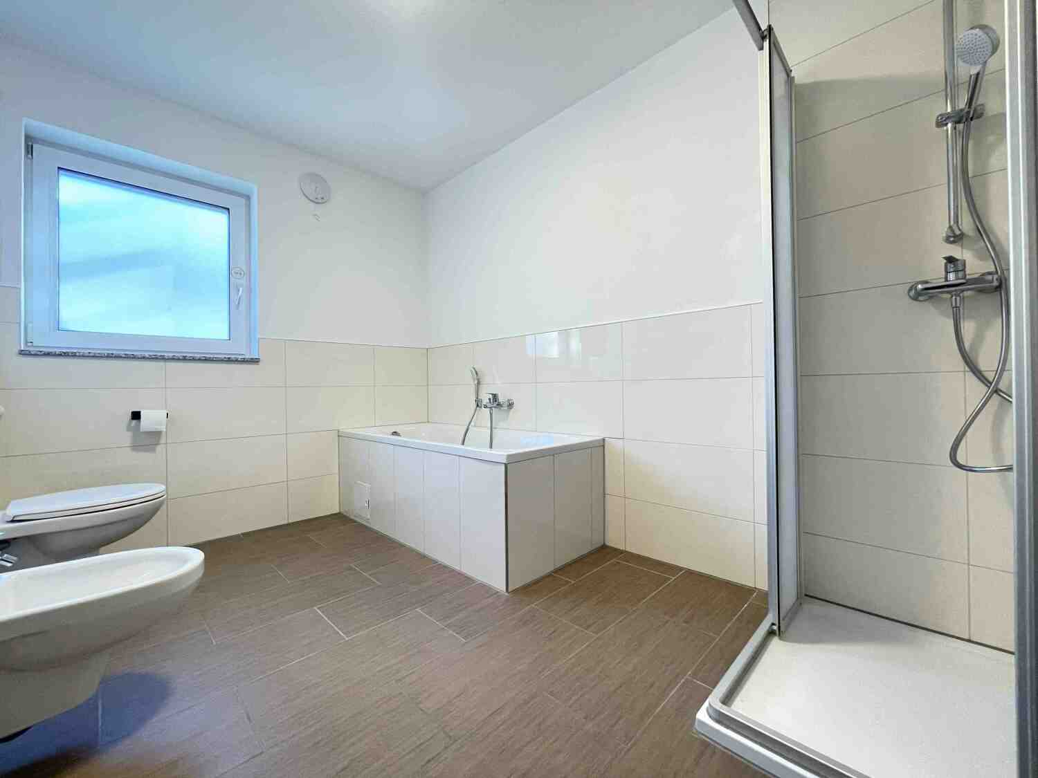 MAX116_ Industriestraße 25b, 93142 Maxhütte-Haidhof (9).jpg