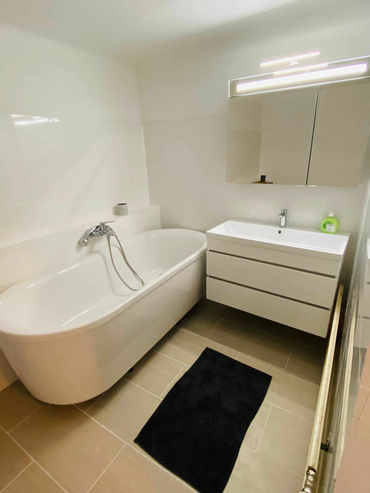 WhatsApp Image 2023-05-24 at 12.47.58.jpeg