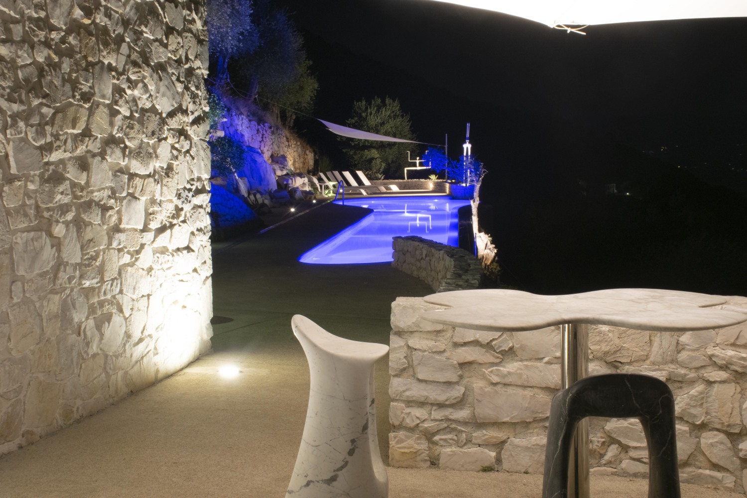 OUTSIDE AREA  (8).jpg