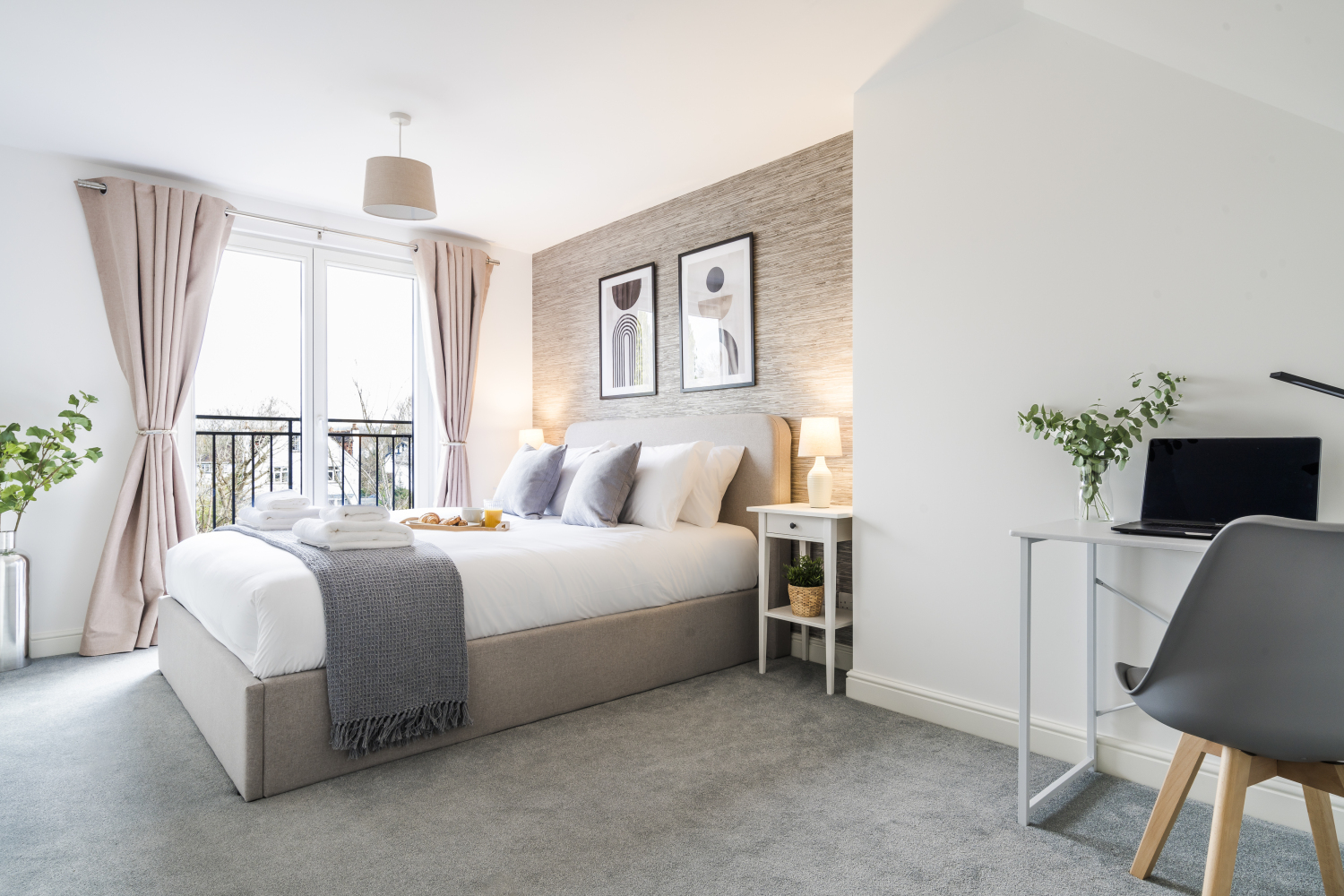 adrianna 7 barn close-15.jpg