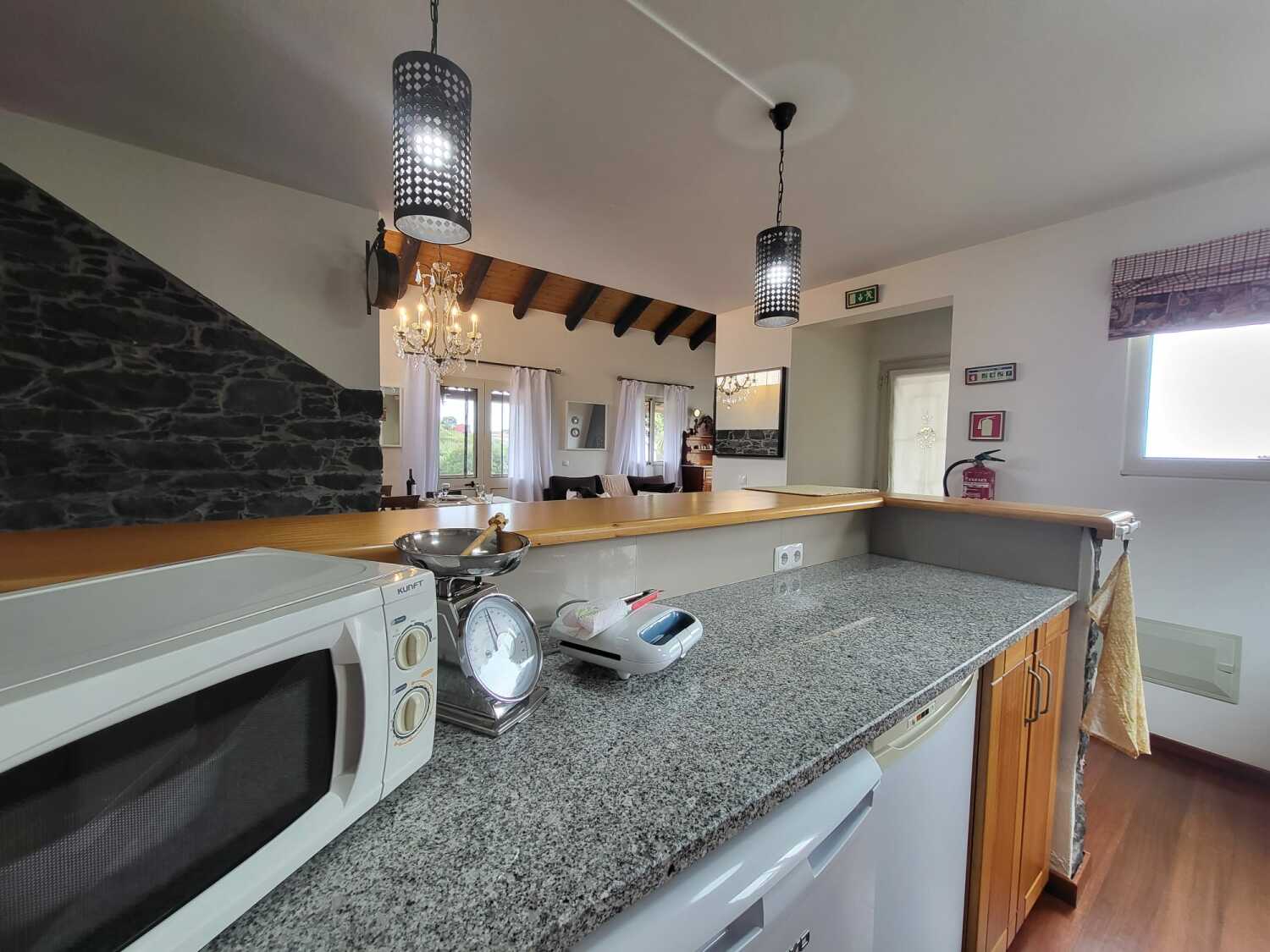 WhatsApp Image 2023-12-04 at 16.54.43 (2).jpeg