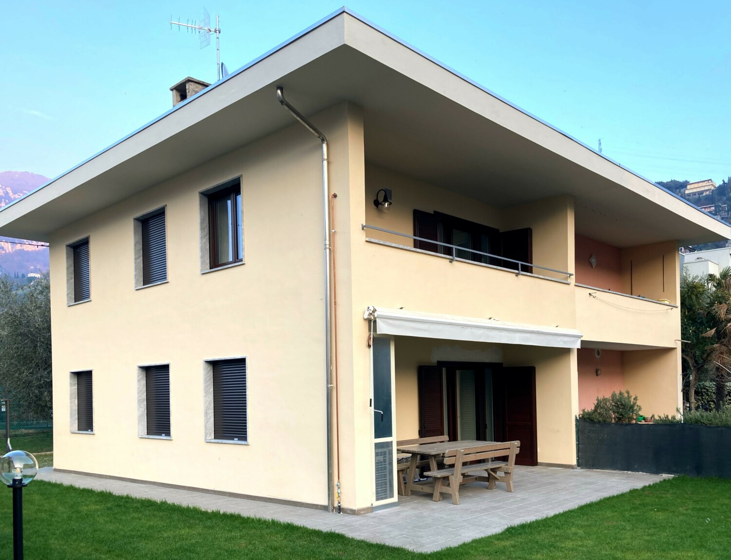 13 - 2023_03_04_casetta_ovest_2.jpg