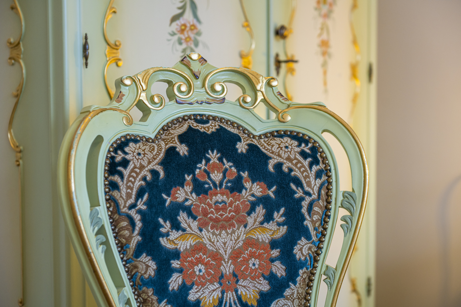 _MAX8677Motiv perfekt Am wand ist schwarz.jpg