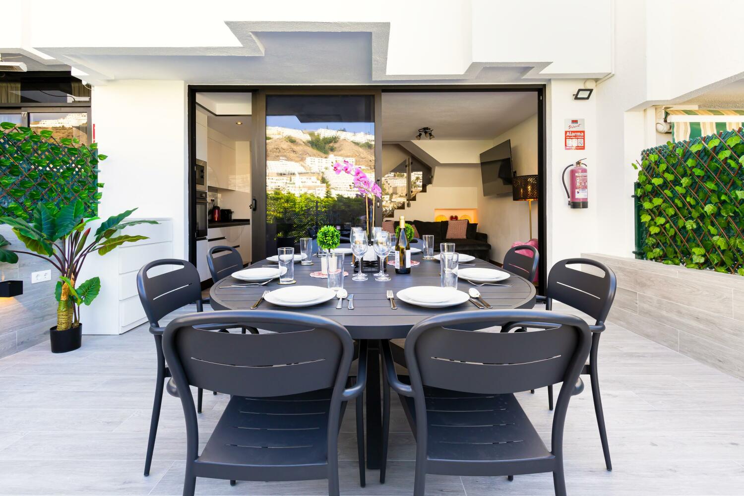 WhatsApp Image 2024-10-25 at 13.14.02 (2).jpeg