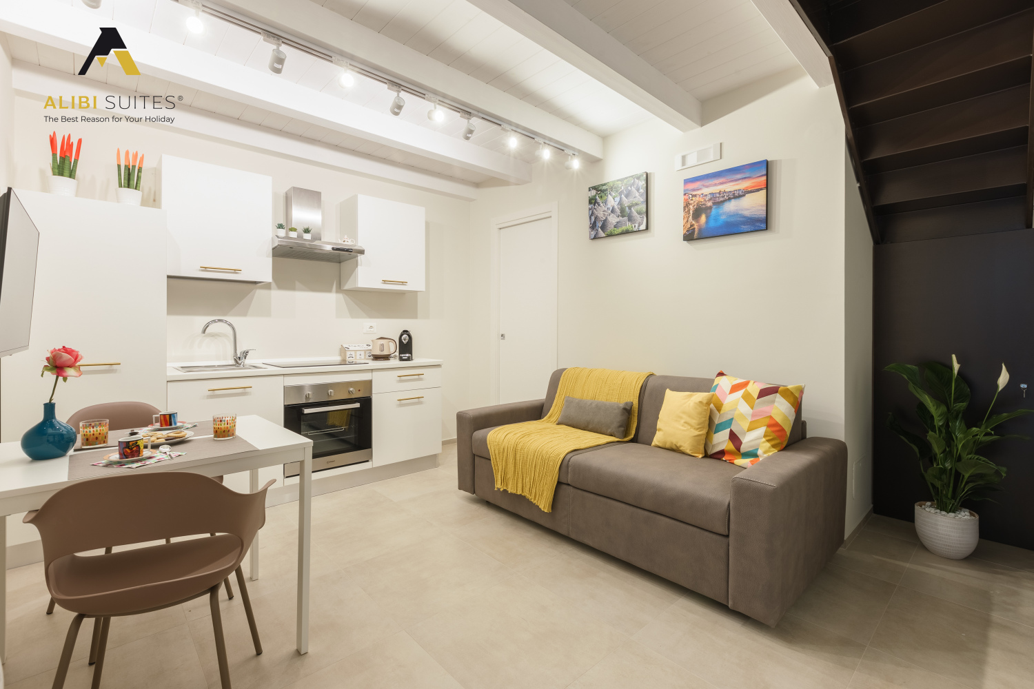 alibi suites-032-HDR.jpg